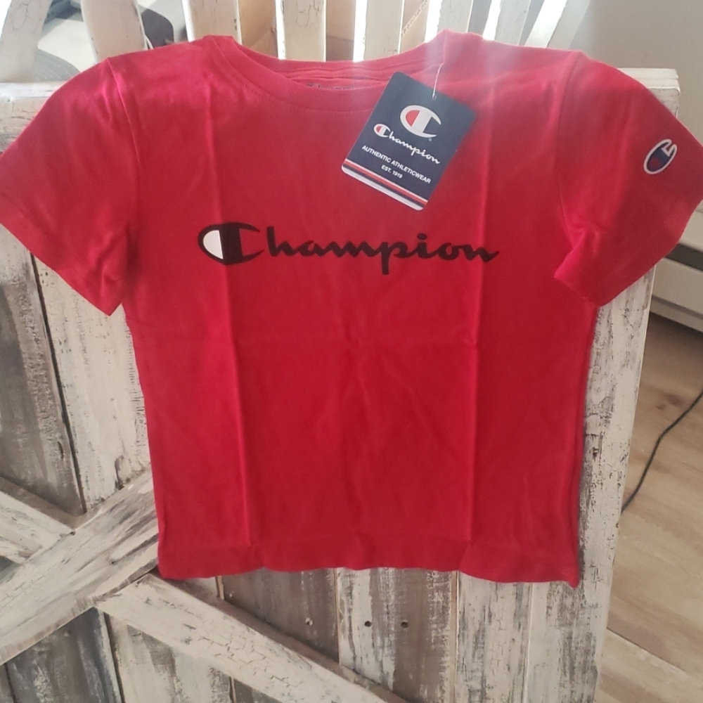 BNWT Champion tshirt